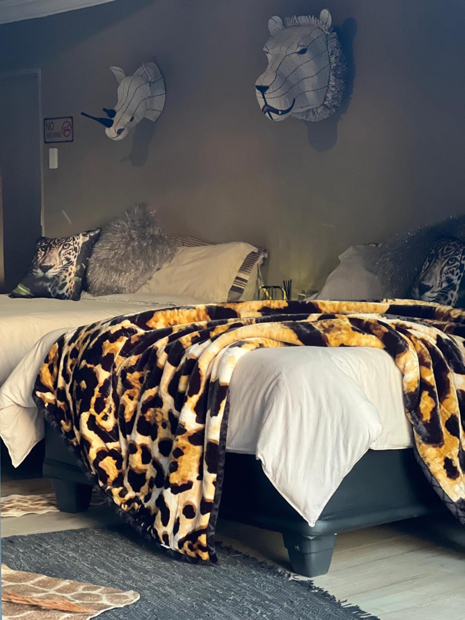 Simba Safaris African Pride Exotic Lodge Lephalale Ngoại thất bức ảnh